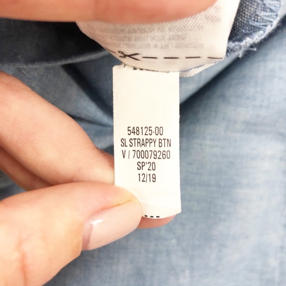 Banana Republic Chambray Cropped Jumpsuit Size 0 - Picture 13 of 13